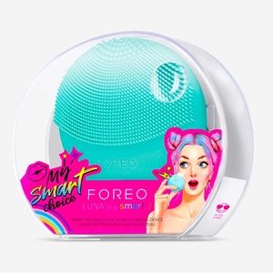 FOREO-  LUNA play smart 2
Facial cleansing device
Palm-sized 2-in-1 skin coach